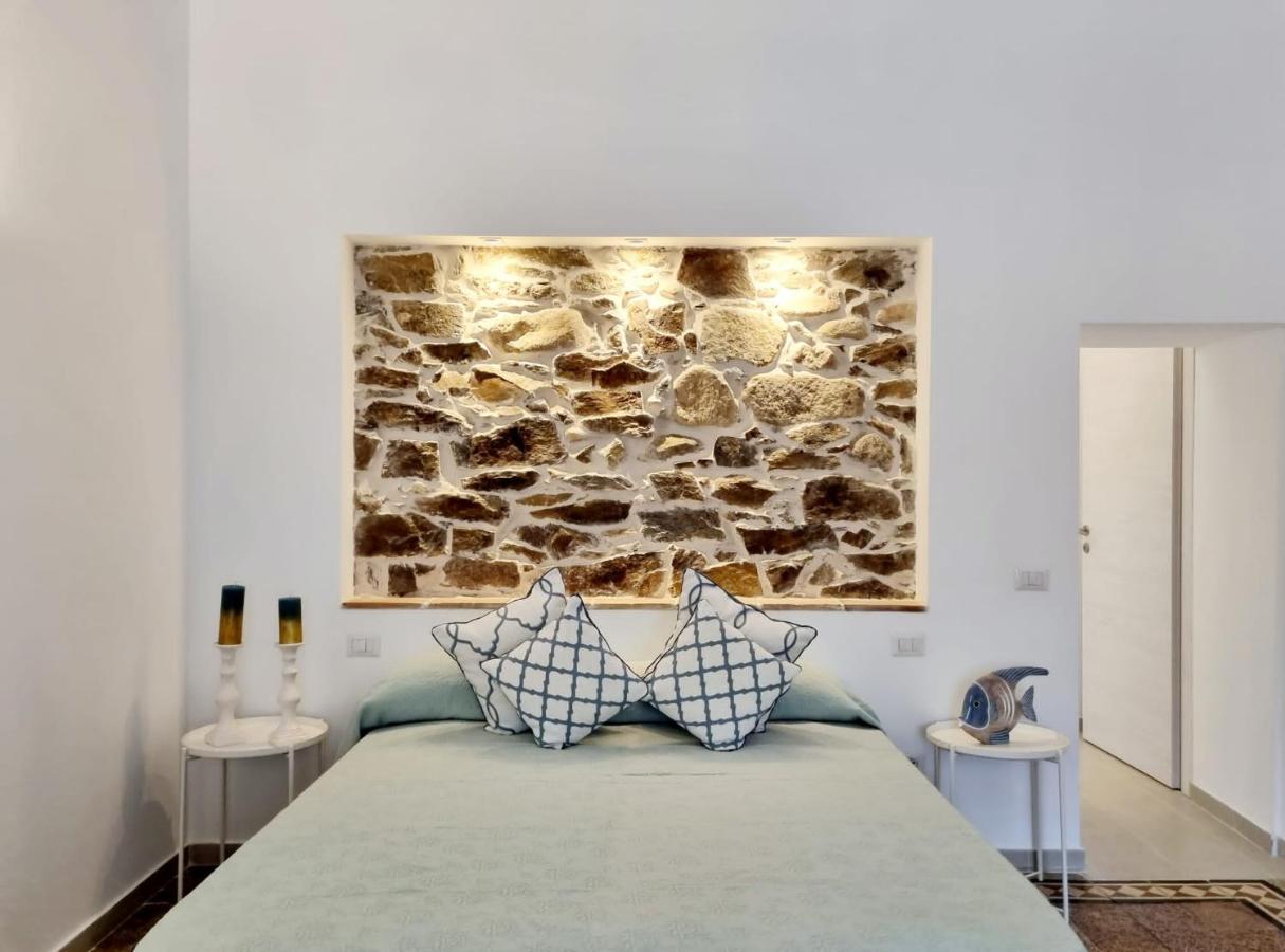 דירות Stazzo San Teodoro La Quercia Piscina Condivisa מראה חיצוני תמונה