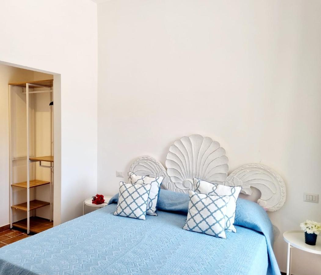 דירות Stazzo San Teodoro La Quercia Piscina Condivisa מראה חיצוני תמונה
