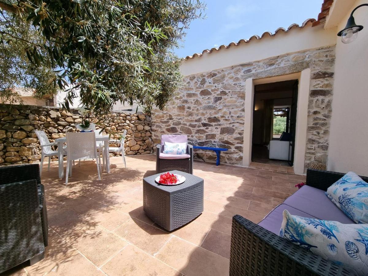 דירות Stazzo San Teodoro La Quercia Piscina Condivisa מראה חיצוני תמונה