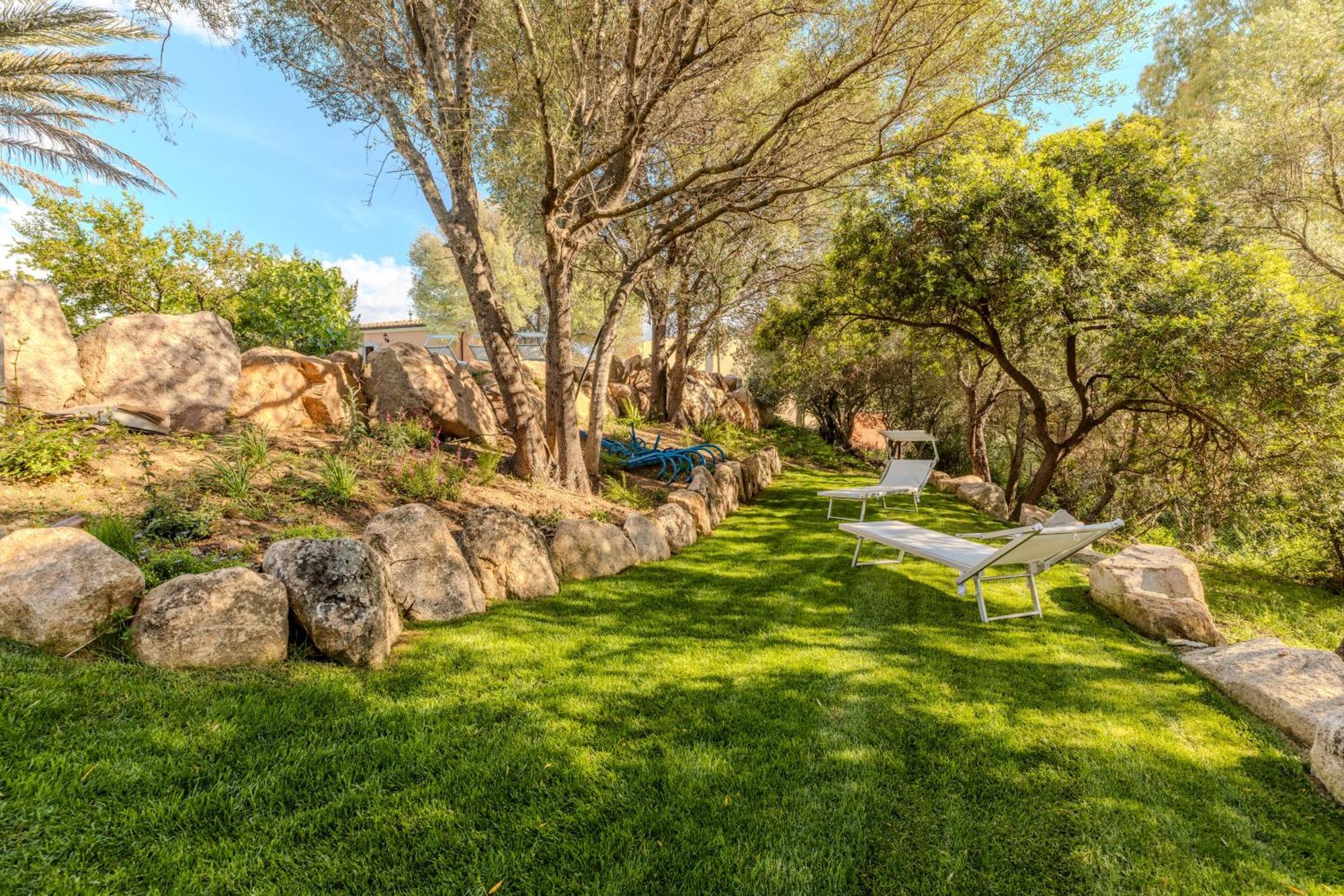 דירות Stazzo San Teodoro La Quercia Piscina Condivisa מראה חיצוני תמונה